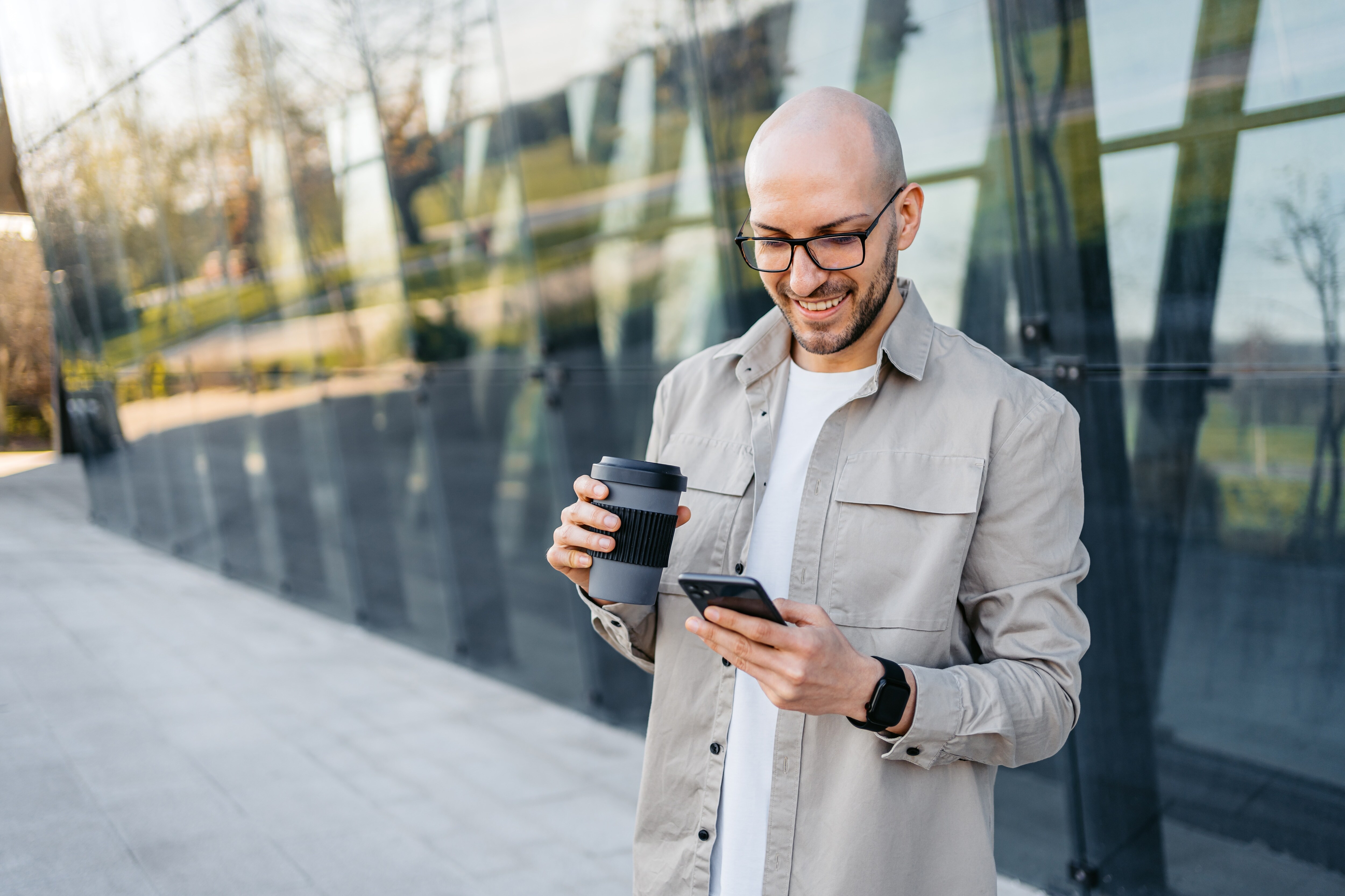 an employee using virtual card to pay for coffee