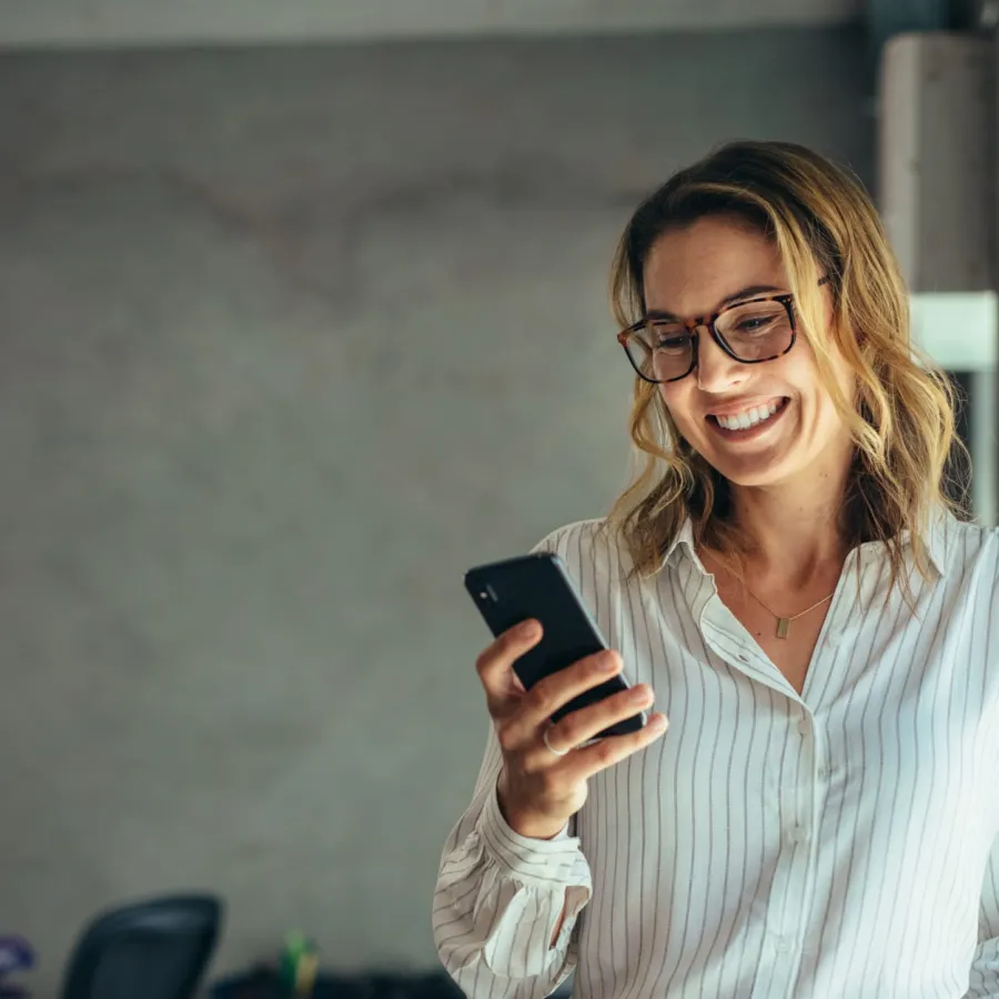 How Workplace Distractions and the Multitasking Myth Hurt Employee Productivity and Focus